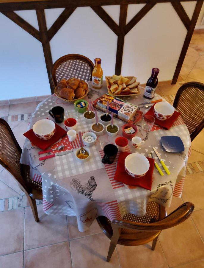 Chez Jollyjune, A Moins D'Une Heure Du Mont Saint Michel Champeaux Luaran gambar
